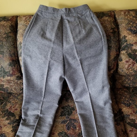 Vintage 90s, grey wool, lined, pleated dress pants, front pockets, M, Sevil - Picture 6 of 11